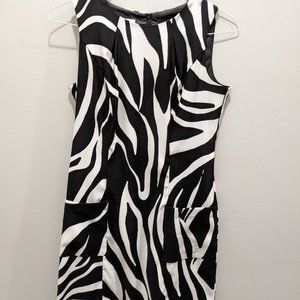 Kim Rogers Black & White w/ Pockets